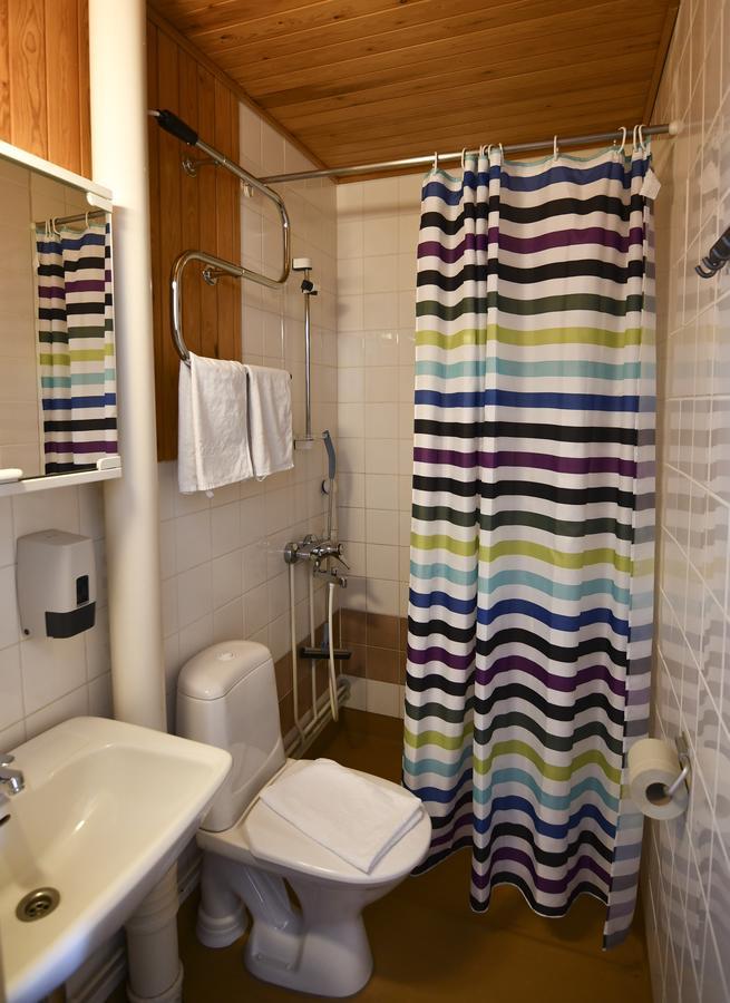 Kilpisjaerven Retkeilykeskus Rooms Kilpisjarvi Ngoại thất bức ảnh